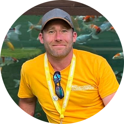 andrew circle headshot